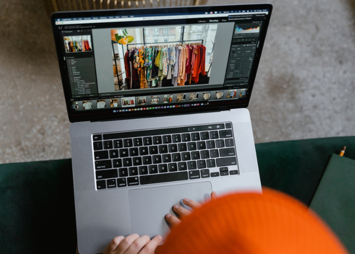 Digital Marketing Strategies for Online Clothing Business